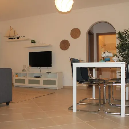 Casa Camões, Near Airport, 4km Beach Apartamento *
